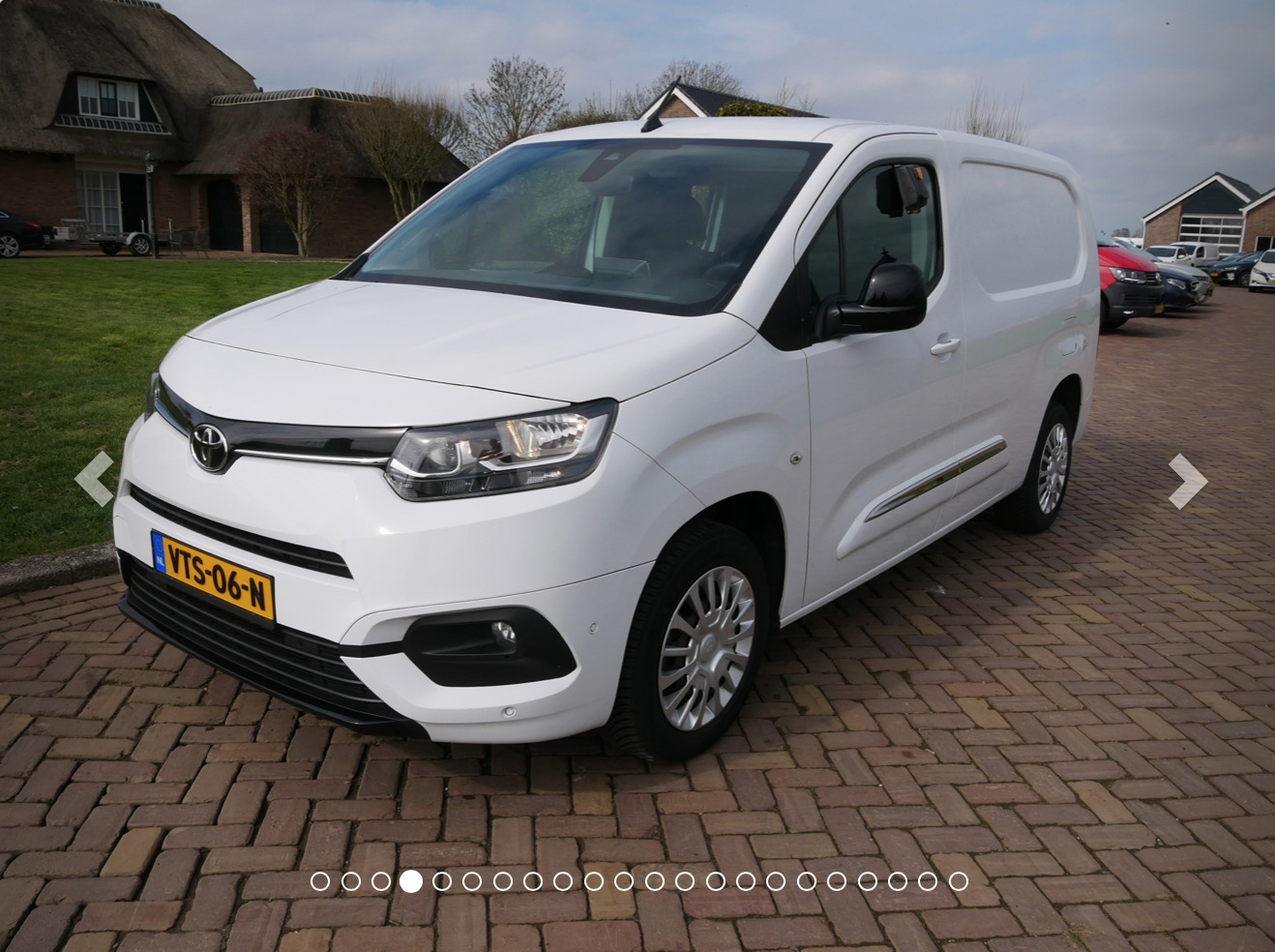 Toyota ProAce City 2023, photo 2/9