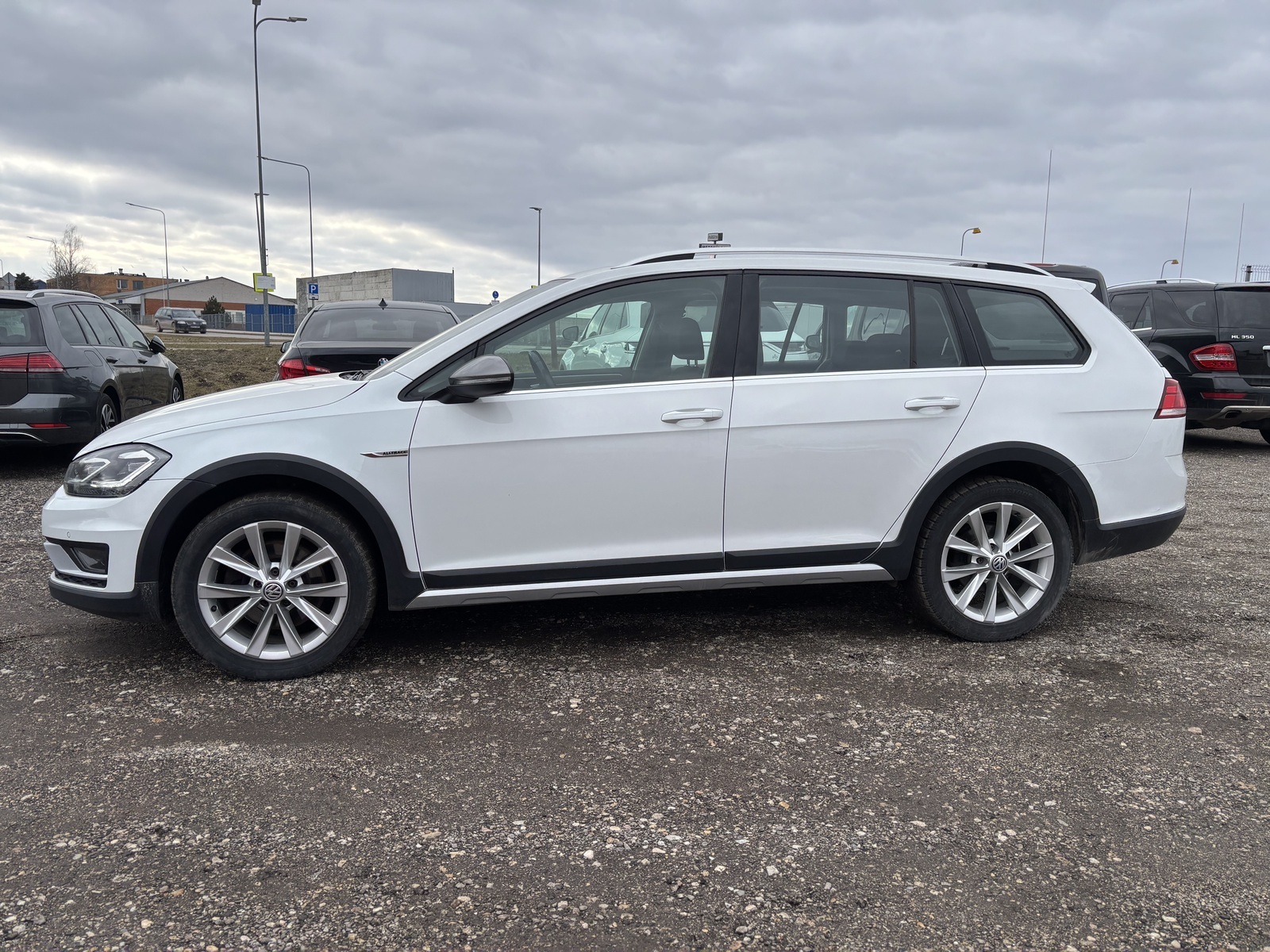 Volkswagen Golf 2017, photo 5/10