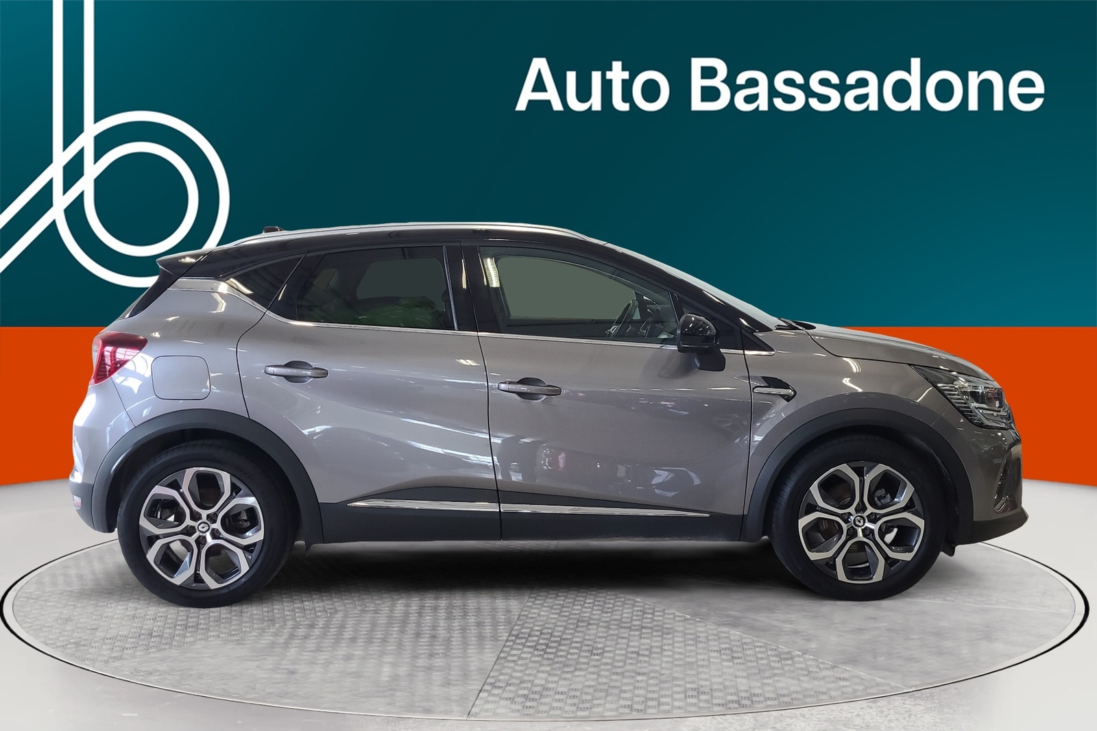 Renault Captur 2022, photo 6/33