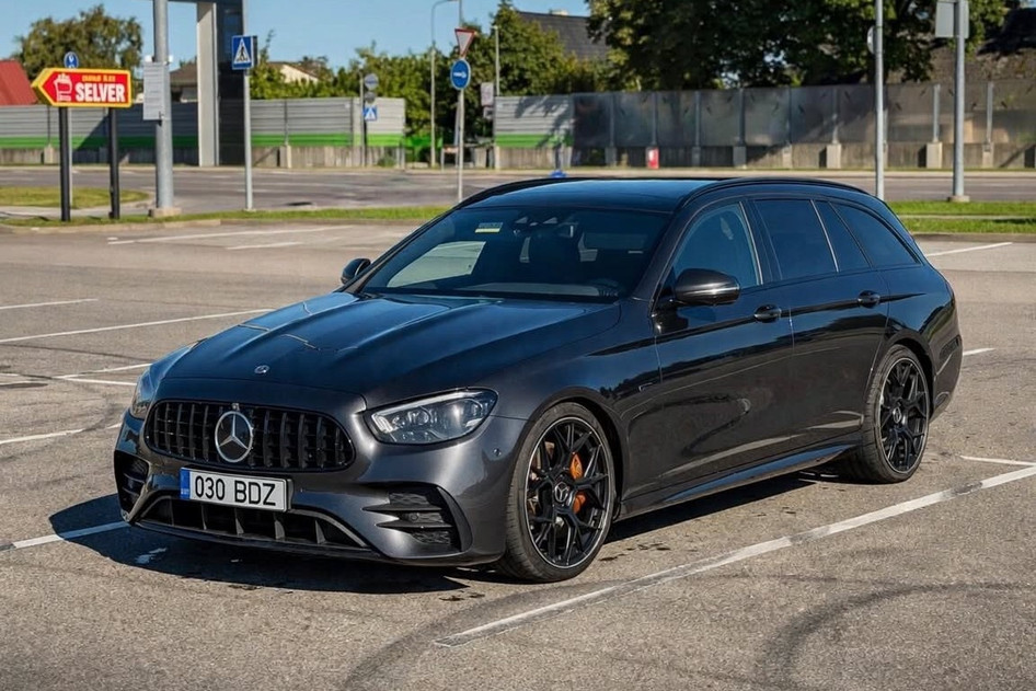 Mercedes-Benz E 300, 2020, 2.0, 223 kW, подключаемый гибрид (дизель/электричество), автомат, полный привод