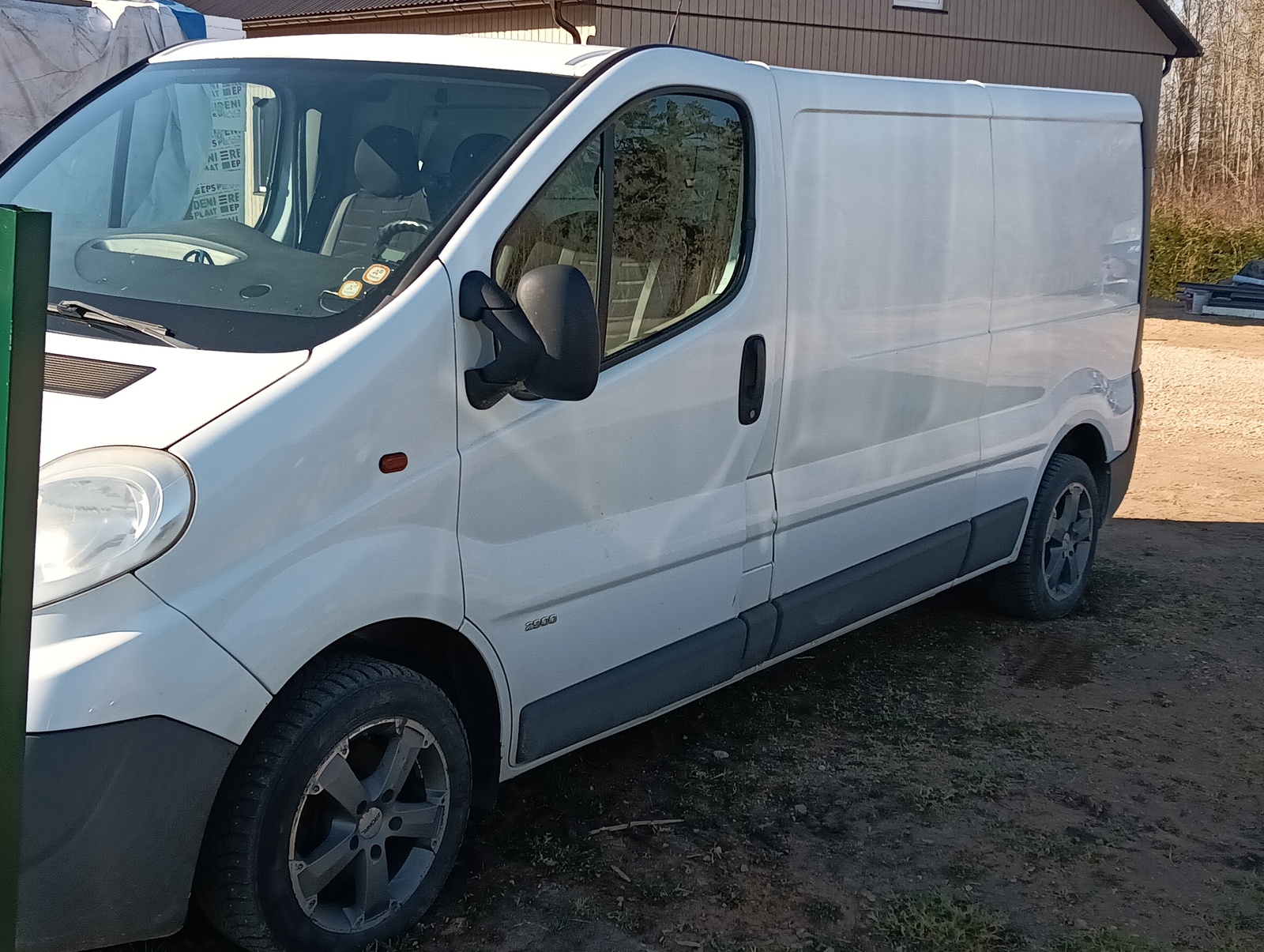 Opel Vivaro 2012, kuva 4/5