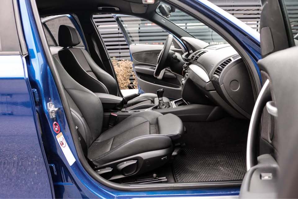 BMW 120 2007, photo 6/10