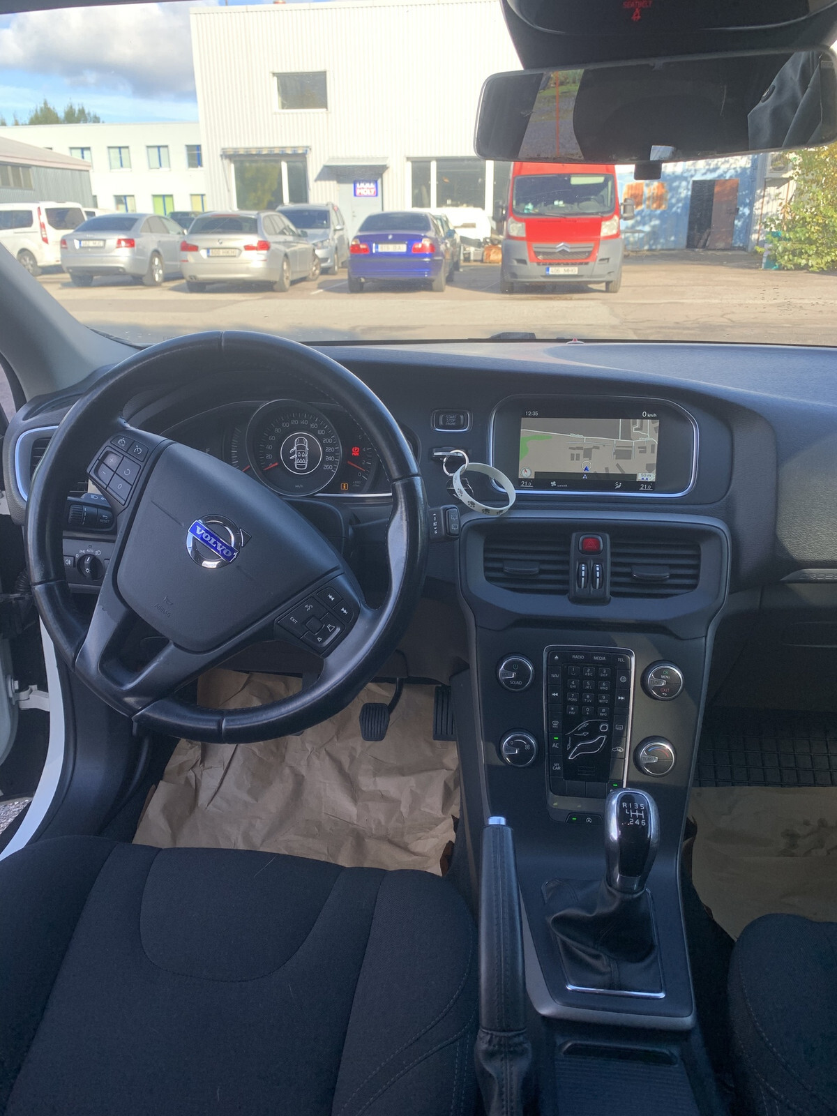Volvo V40 Cross Country 2015, photo 5/11