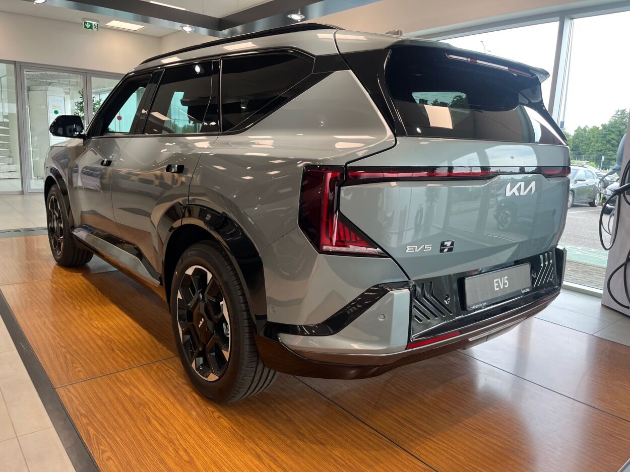 Kia 2026, photo 2/10