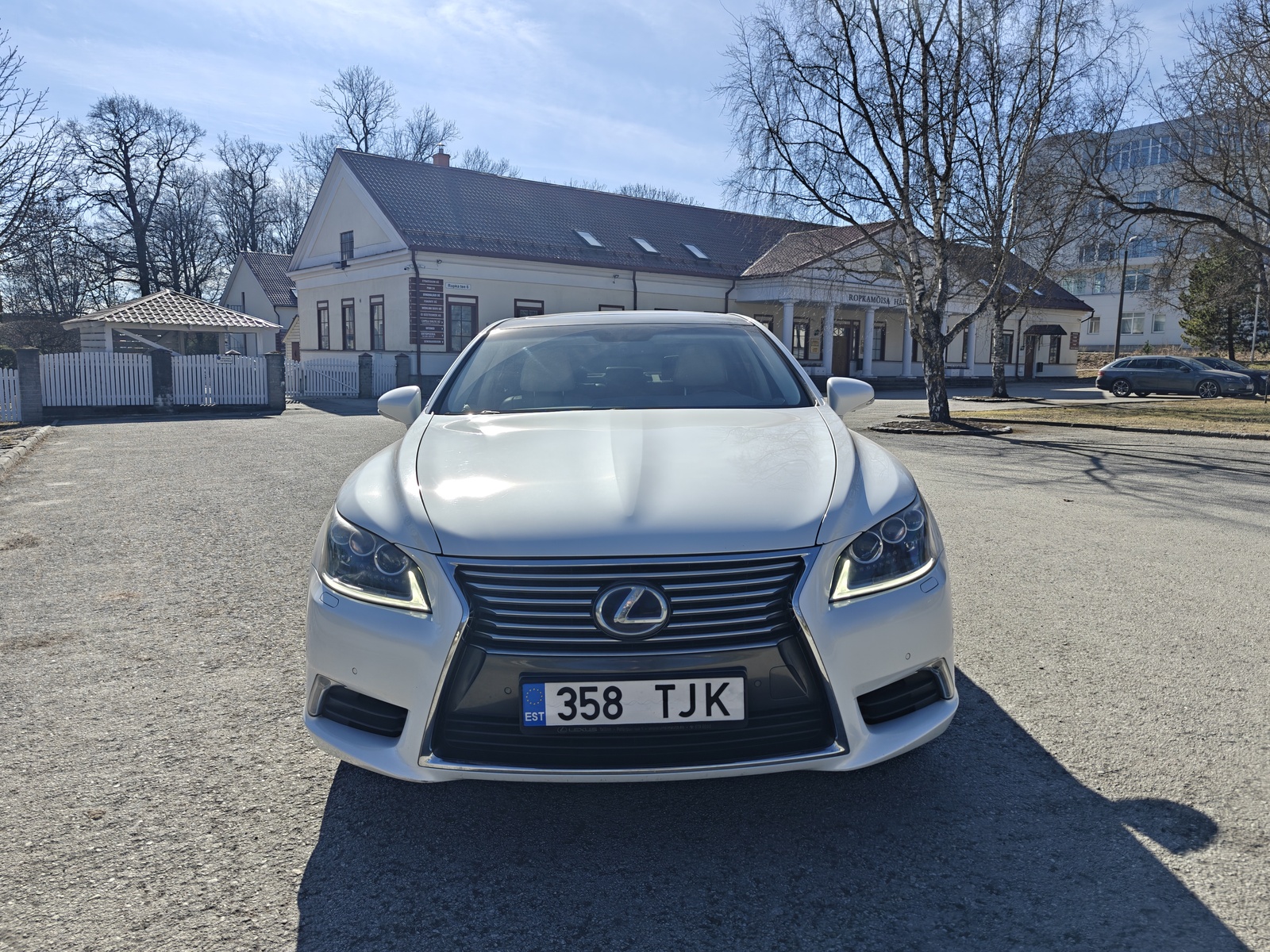 Lexus LS 600 2013, kuva 3/10