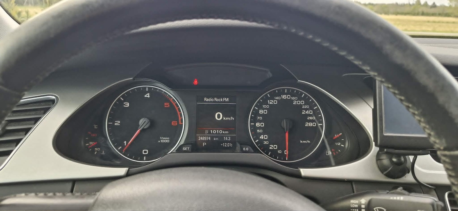 Audi A4 2010, photo 5/6