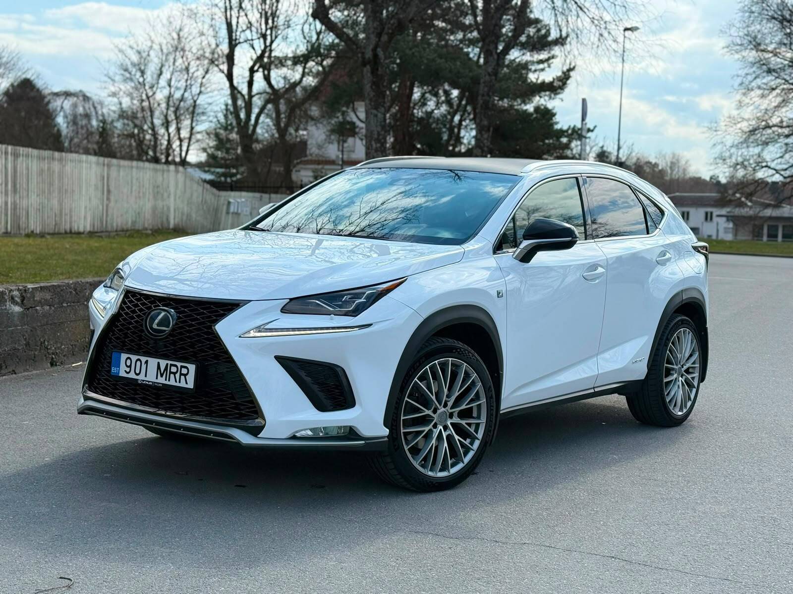 Lexus NX 300h 2.5 114kW