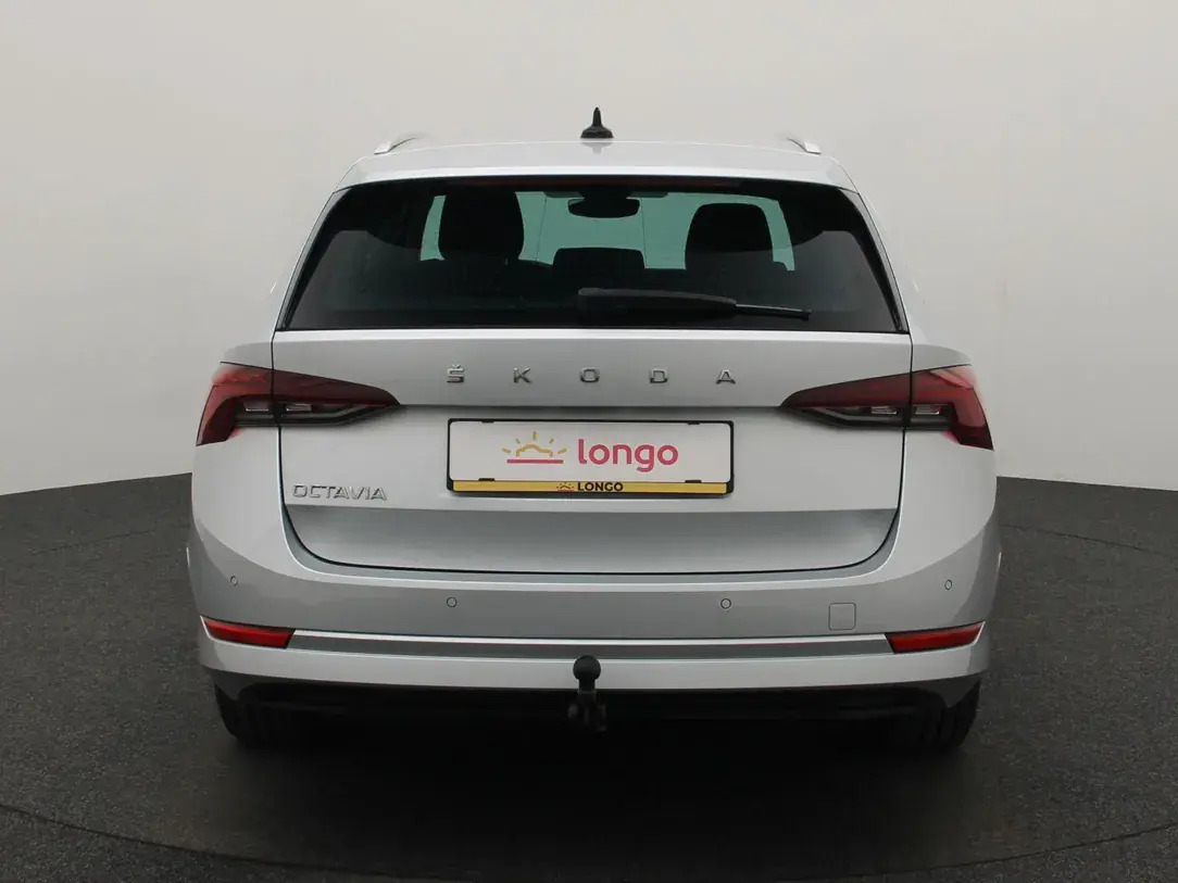 Škoda Octavia 2022, photo 5/10