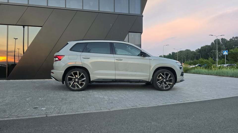 Škoda Karoq 2022, kuva 2/10