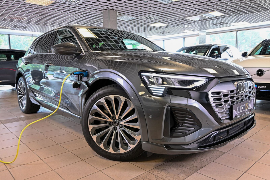 Audi Q8 e-tron, 2023, 300 kW, electric, automatic, four-wheel drive