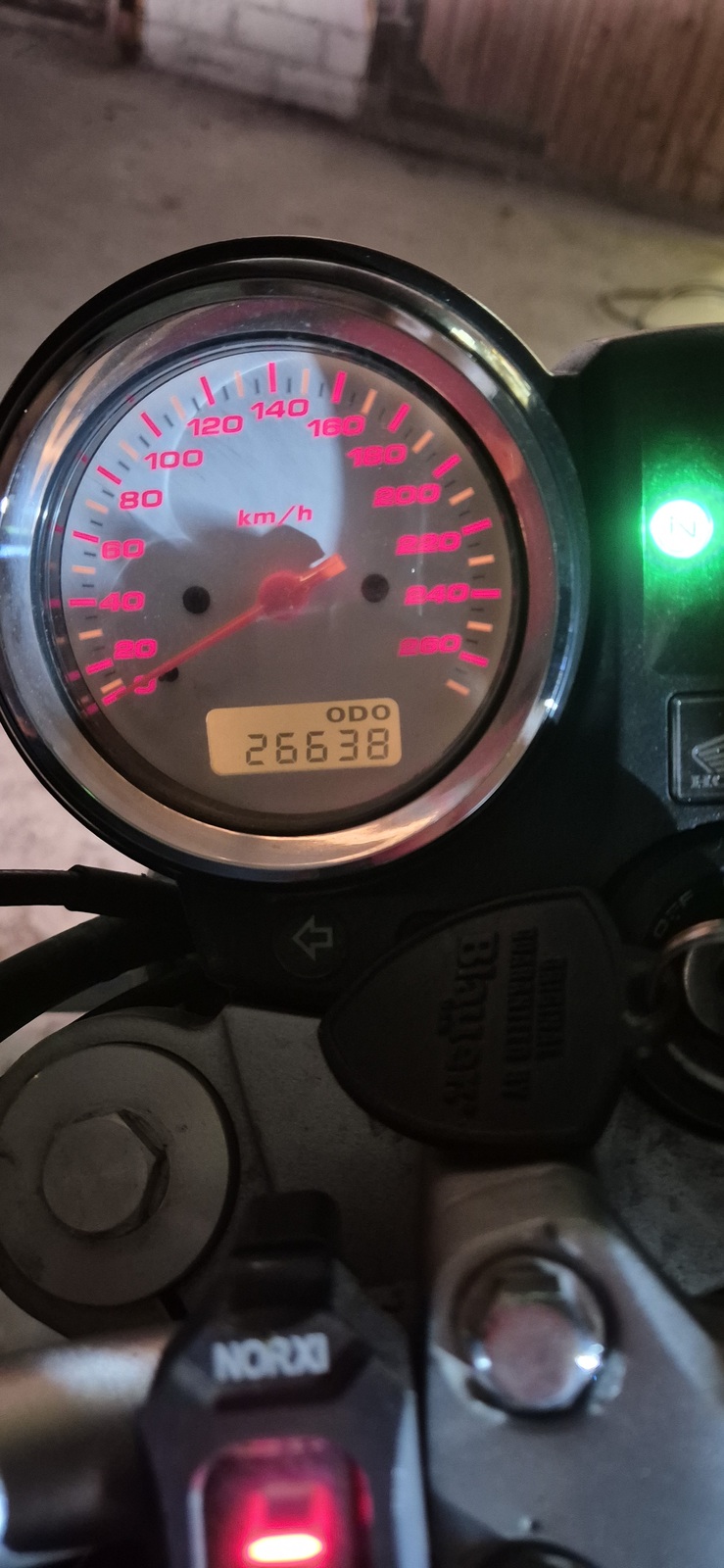 Honda CB 2004, kuva 7/8