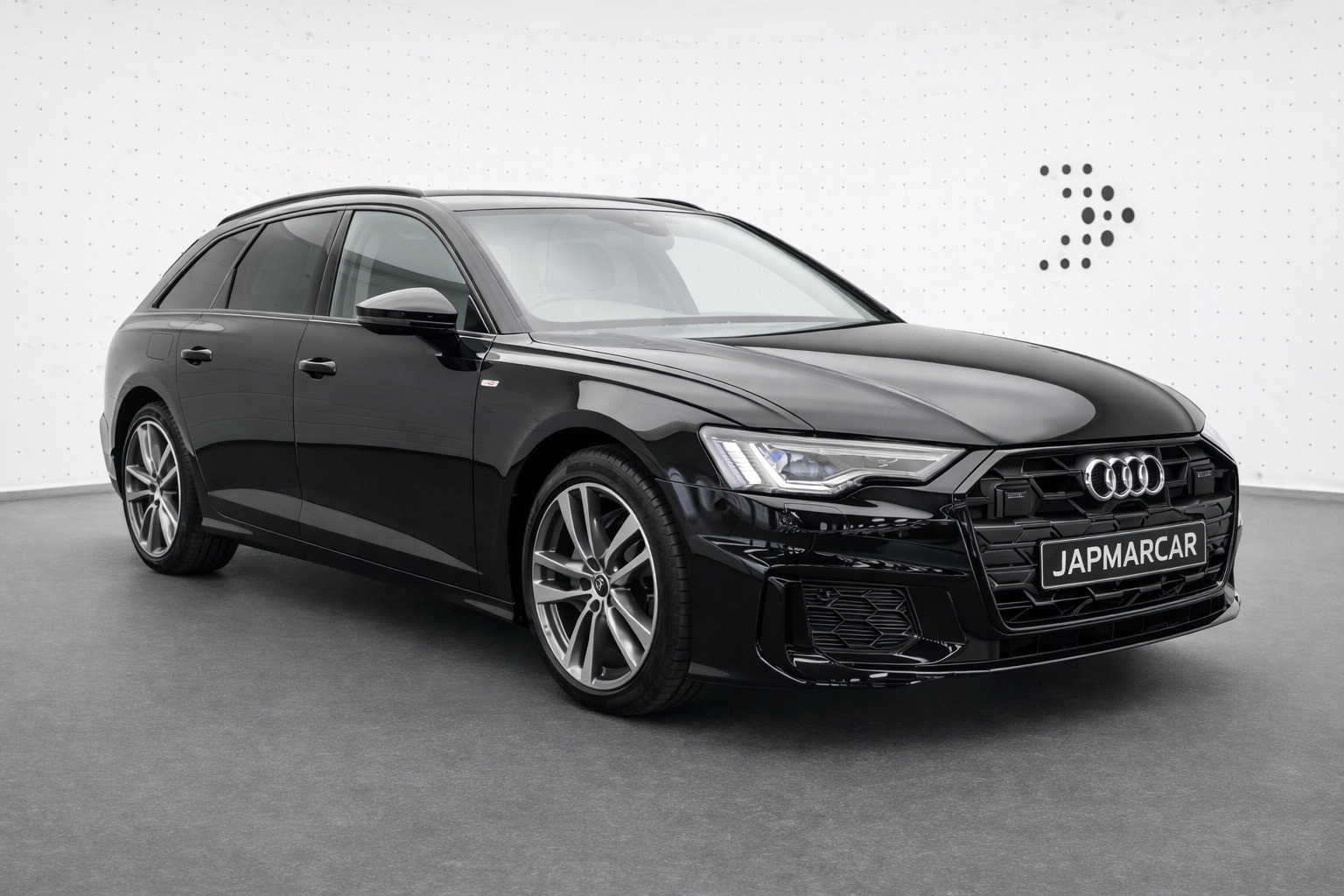 Audi A6 2025, photo 2/10