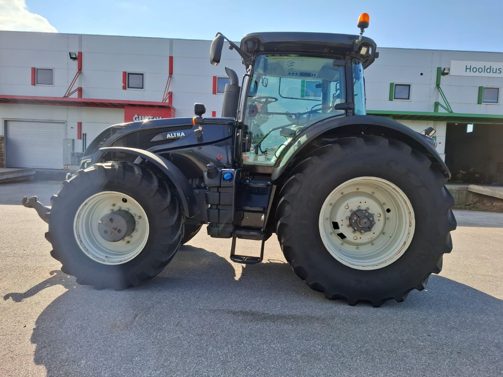 Valtra S374, photo 6/22
