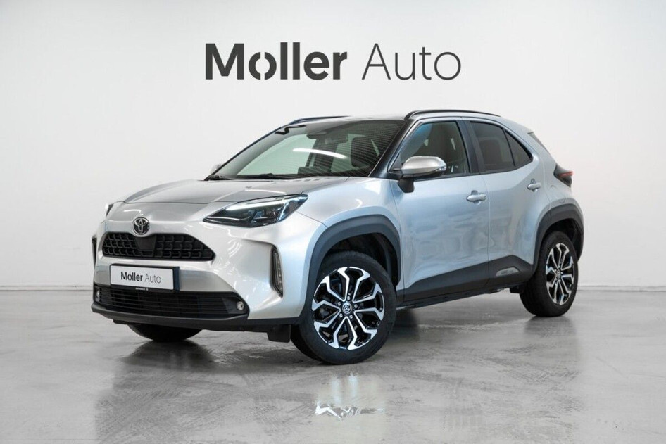 Toyota Yaris, 2024, 1.5, 85 kW, подключаемый гибрид (бензин/электричество), автомат, передний привод