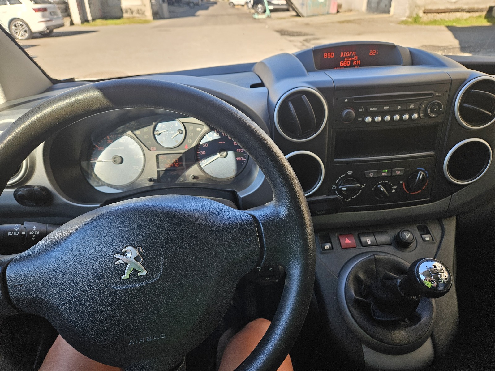 Peugeot Partner 2016, kuva 3/4