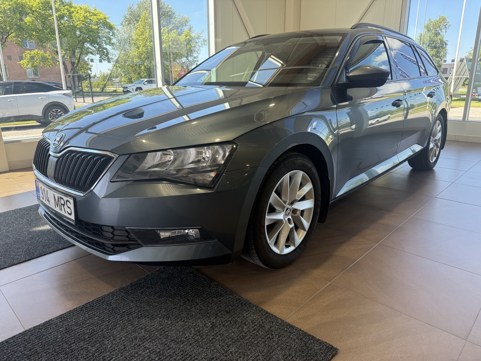 Skoda Superb 2.0 162kW