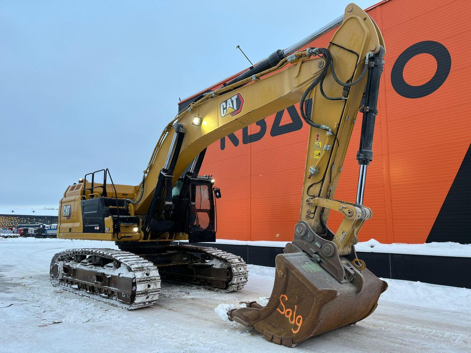 Caterpillar 352, kuva 3/27