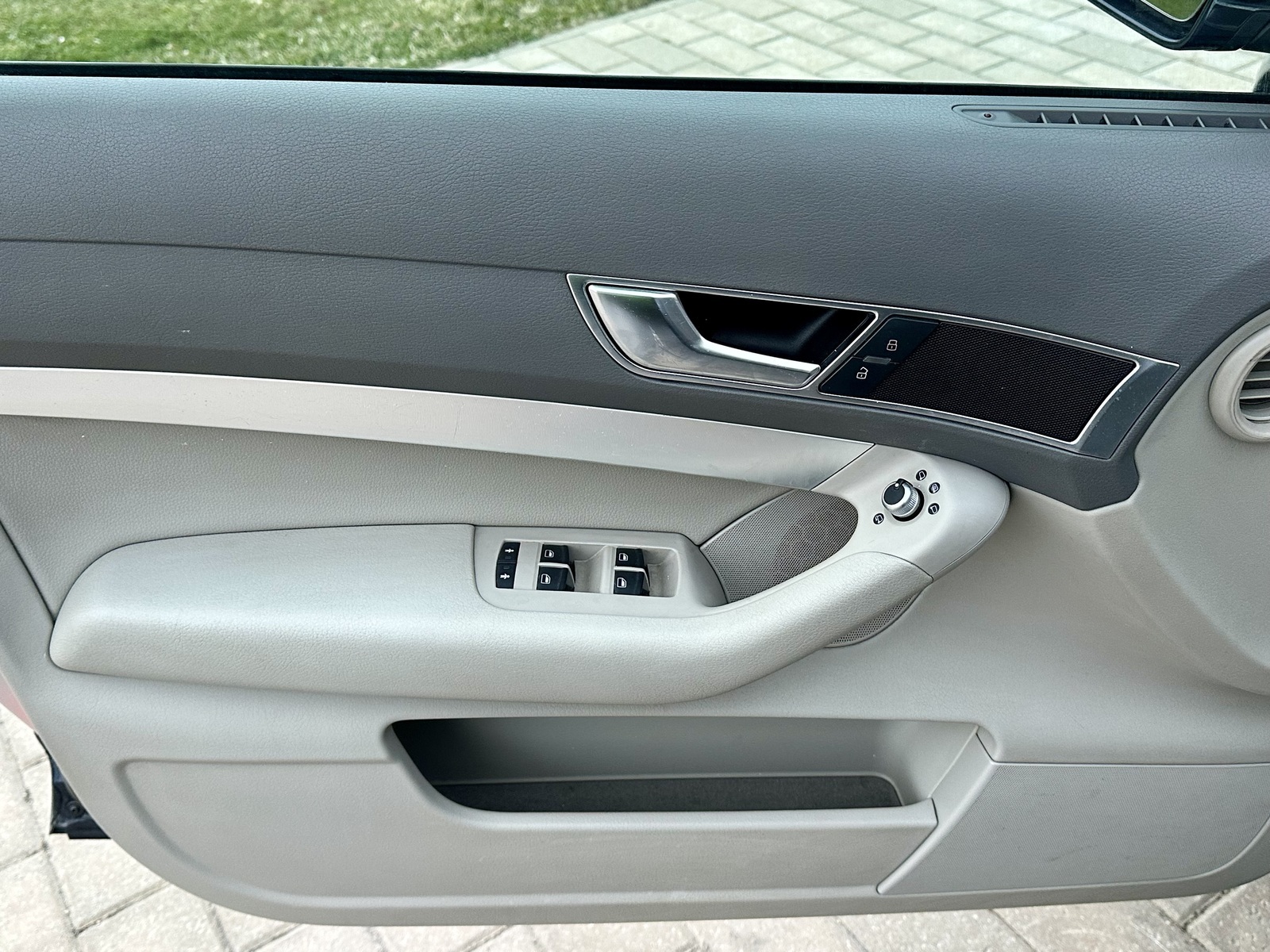 Audi A6 2011, photo 6/15