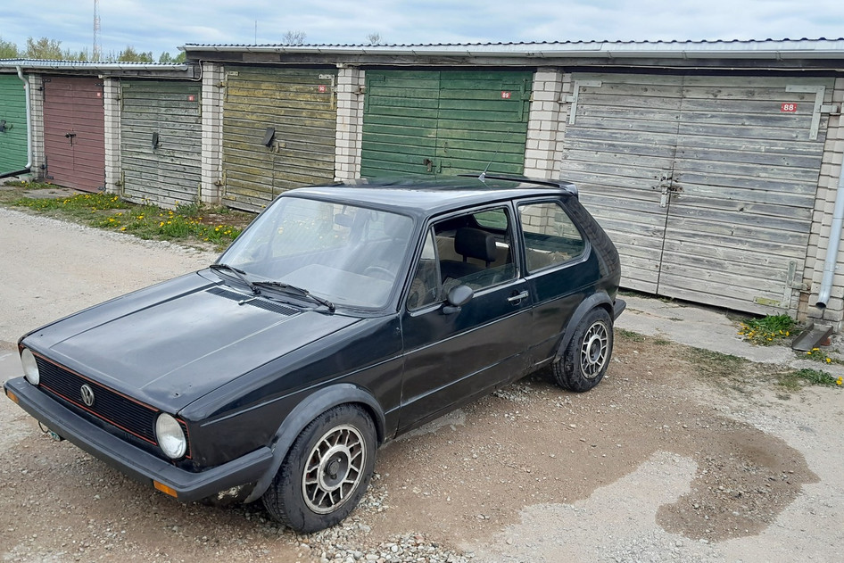 Volkswagen Golf, 1982, 82 kW, petrol, manual, front-wheel drive