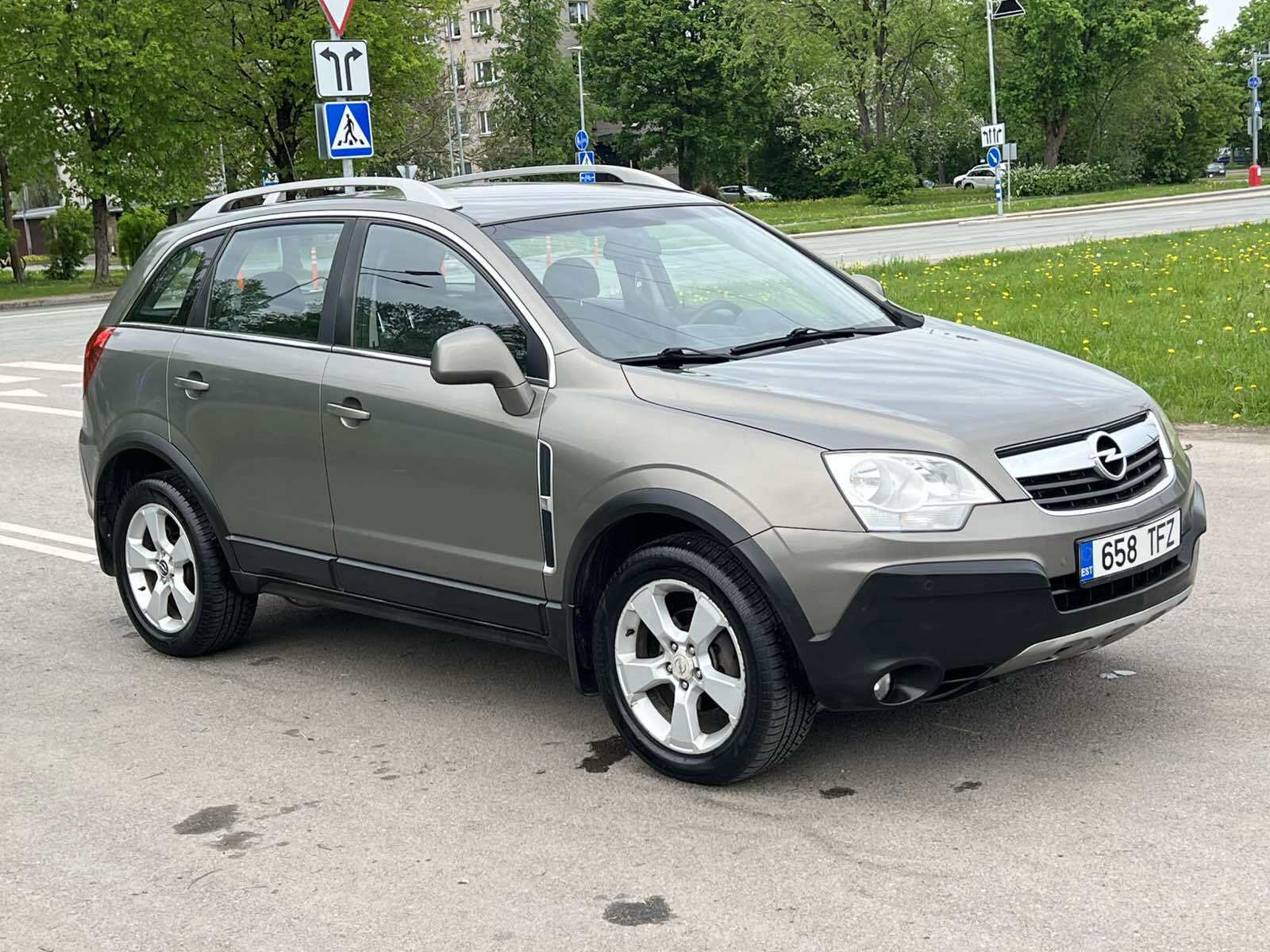 Opel Antara 2007, photo 2/10