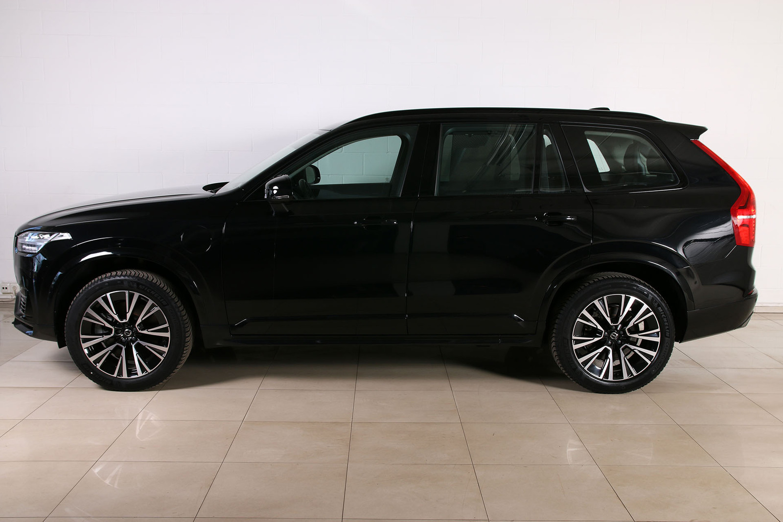 Volvo XC90 2023, photo 3/13