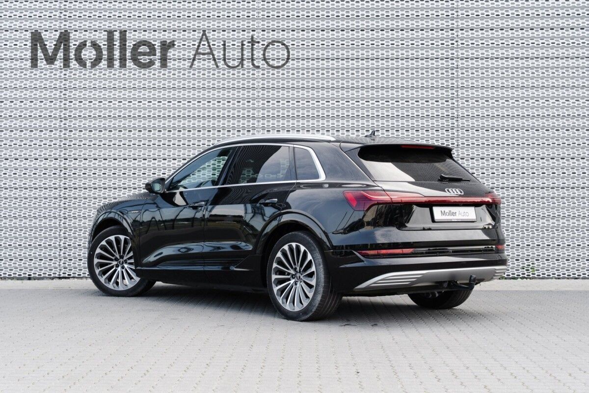 Audi e-tron 2022, photo 5/39