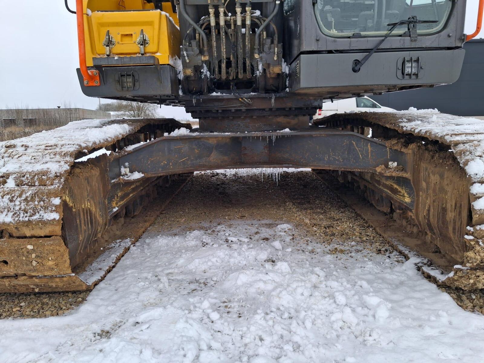 Volvo EC220E, photo 6/35