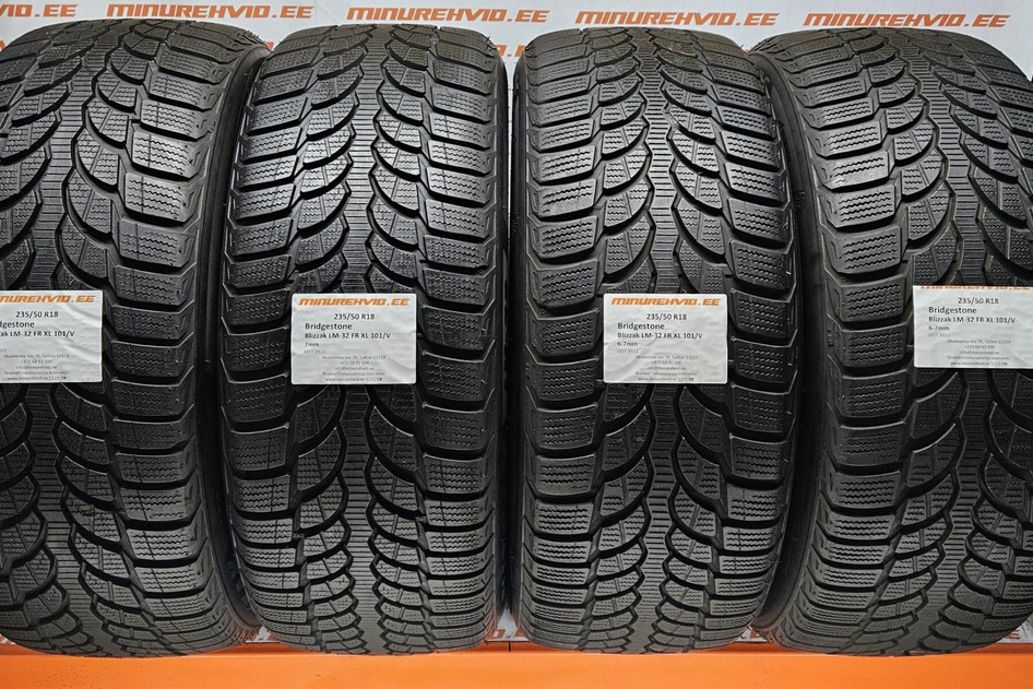 Used studless winter tire 235/50R18 Bridgestone Blizzak LM-32 FR XL 101/V