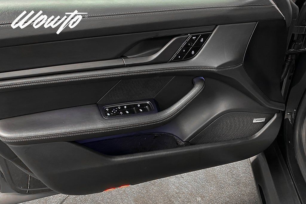 Porsche Taycan 2020, photo 7/22