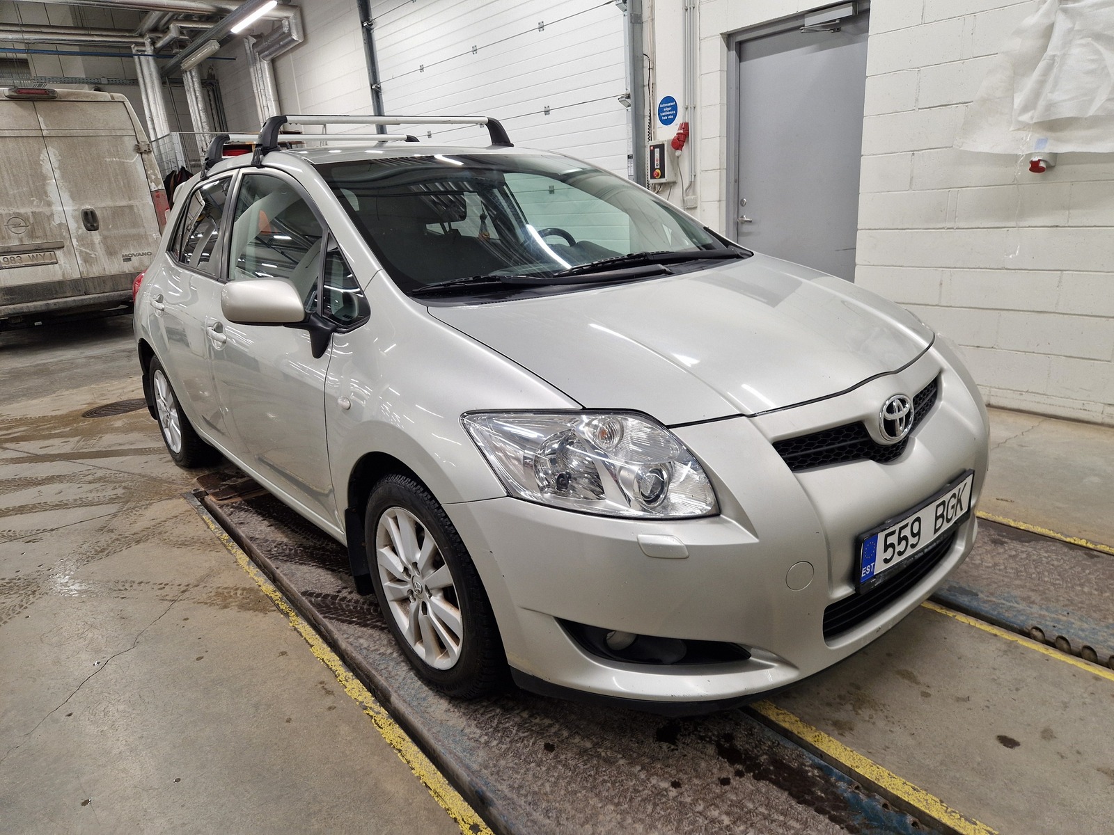 Toyota Auris 2008, kuva 2/13