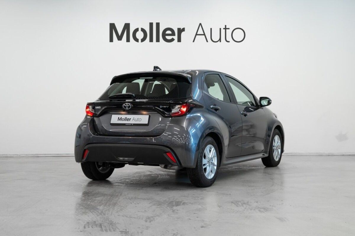 Toyota Yaris 2025, photo 3/24