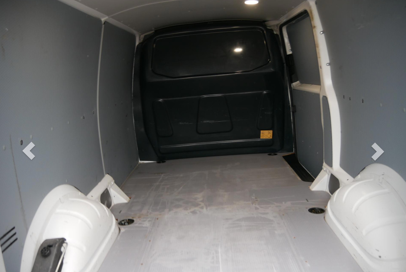 Volkswagen Transporter 2020, kuva 6/8