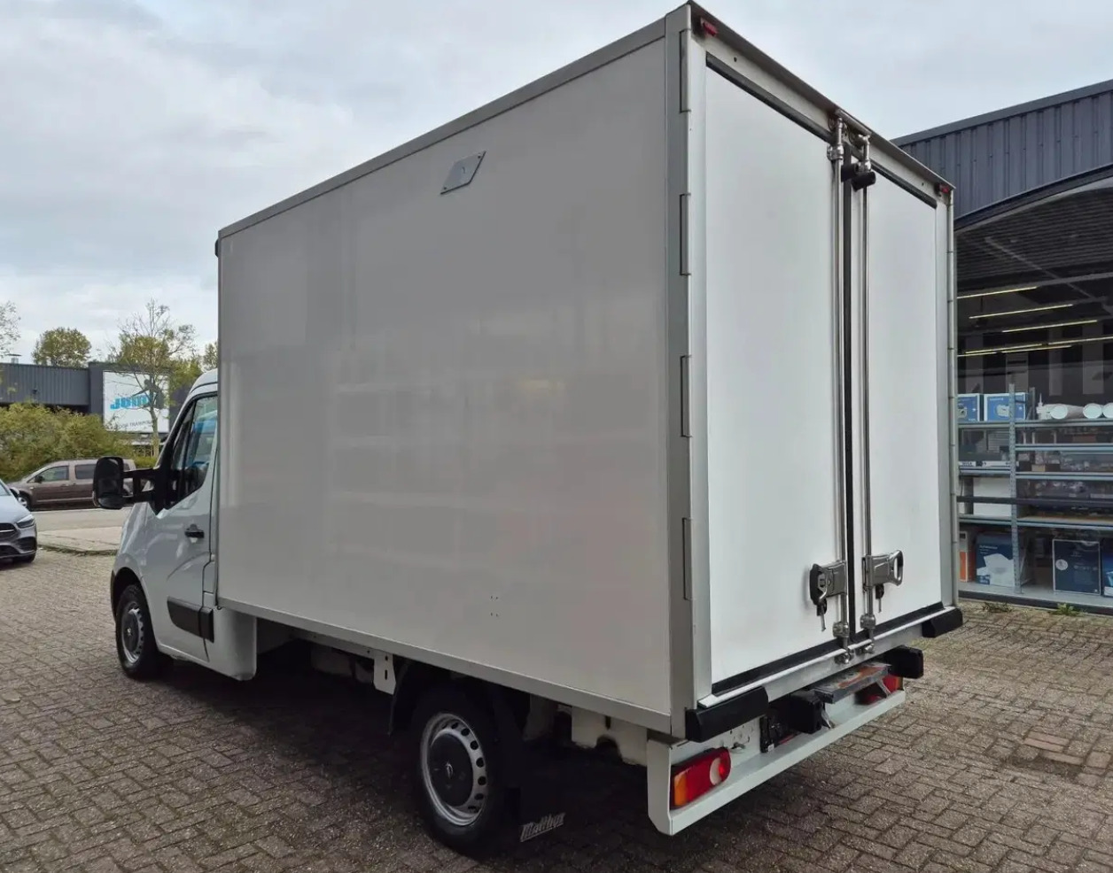 Opel Vivaro 2015, kuva 5/11