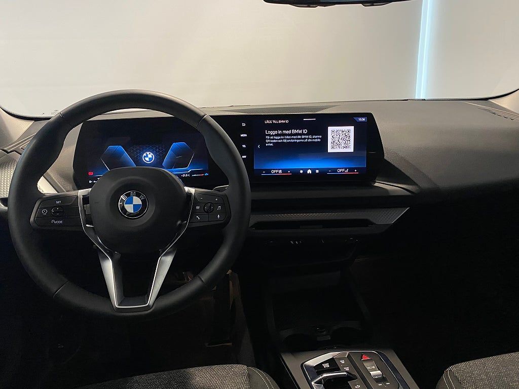 BMW 120 2025, kuva 4/17