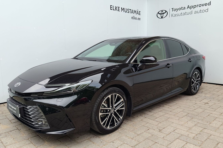 Toyota Camry, 2025, 2.5, 137 kW, hybrid (petrol/electric), automatic, front-wheel drive