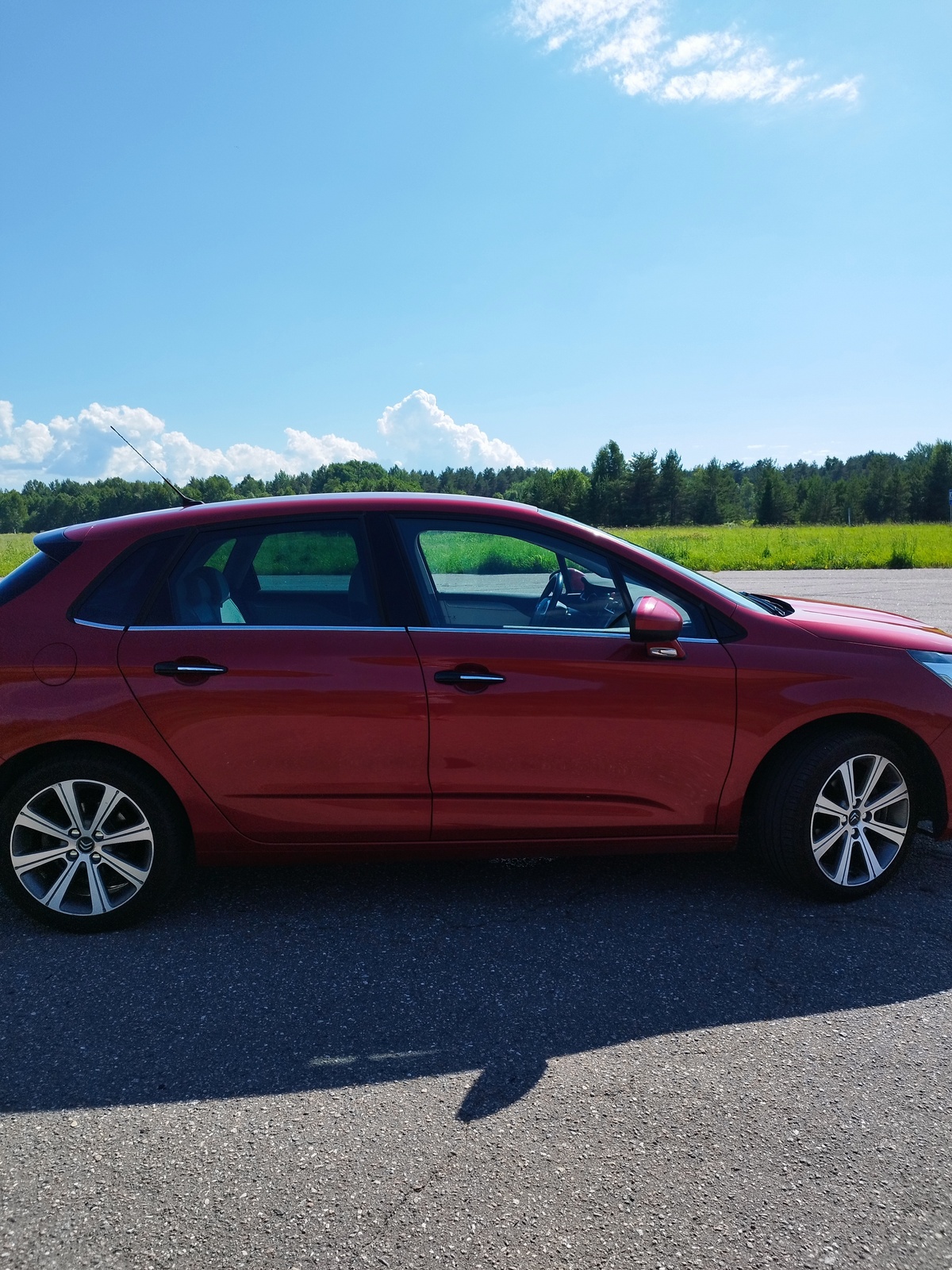 Citroën C4 2016, photo 5/17