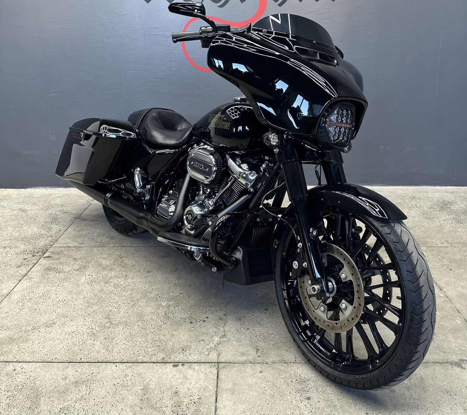 Harley-Davidson Street Glide 2024, kuva 2/5