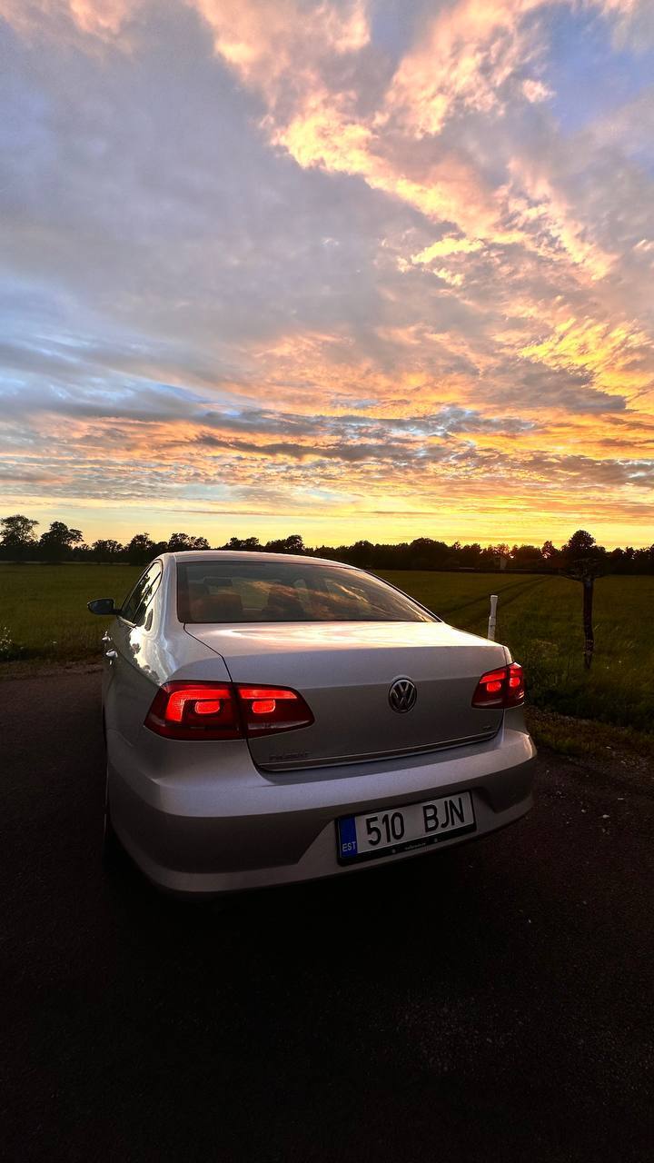 Volkswagen Passat 2013, photo 5/9