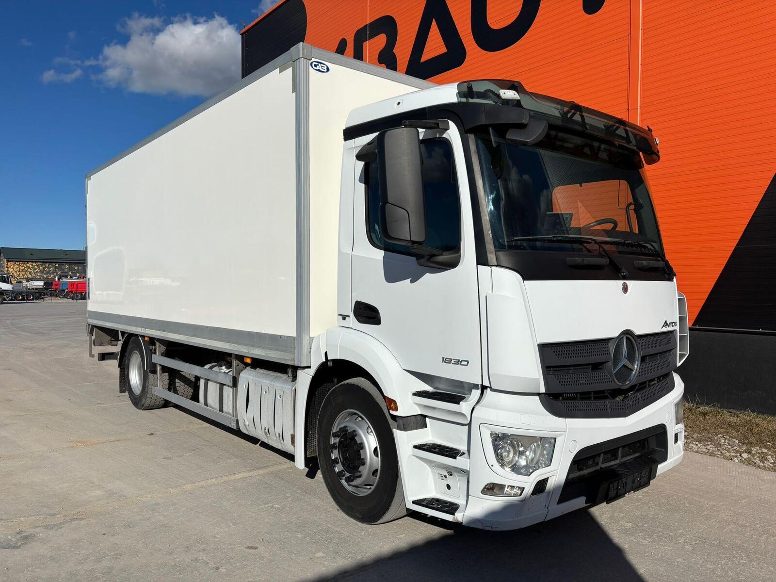 Mercedes-Benz Antos 1830 4x2 2015, kuva 4/26