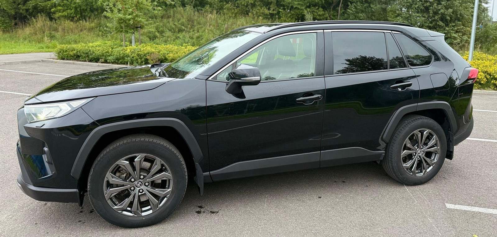 Toyota RAV4 2022, photo 3/8