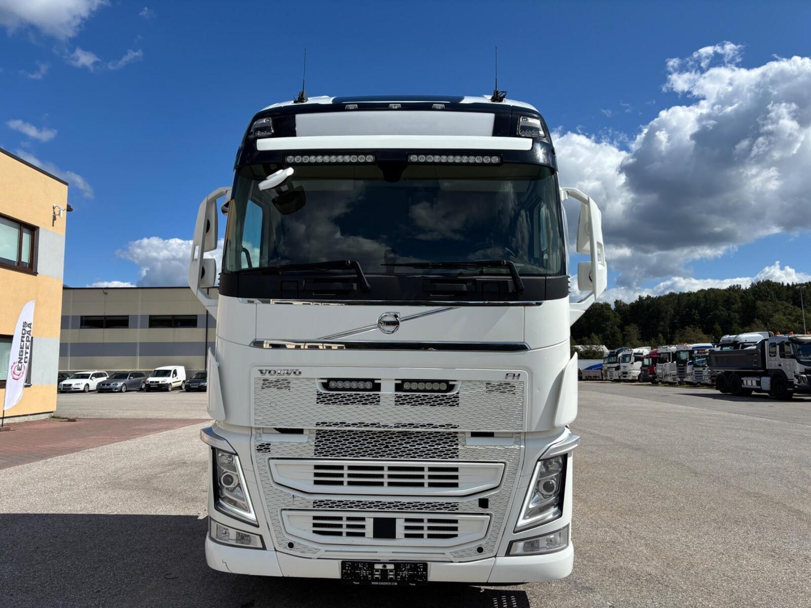 Volvo FH500 2020, photo 2/27