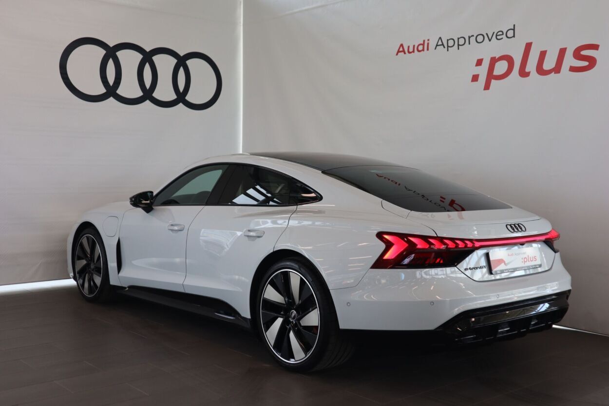 Audi e-tron GT quattro 350kW 140kW 2022, kuva 2/10