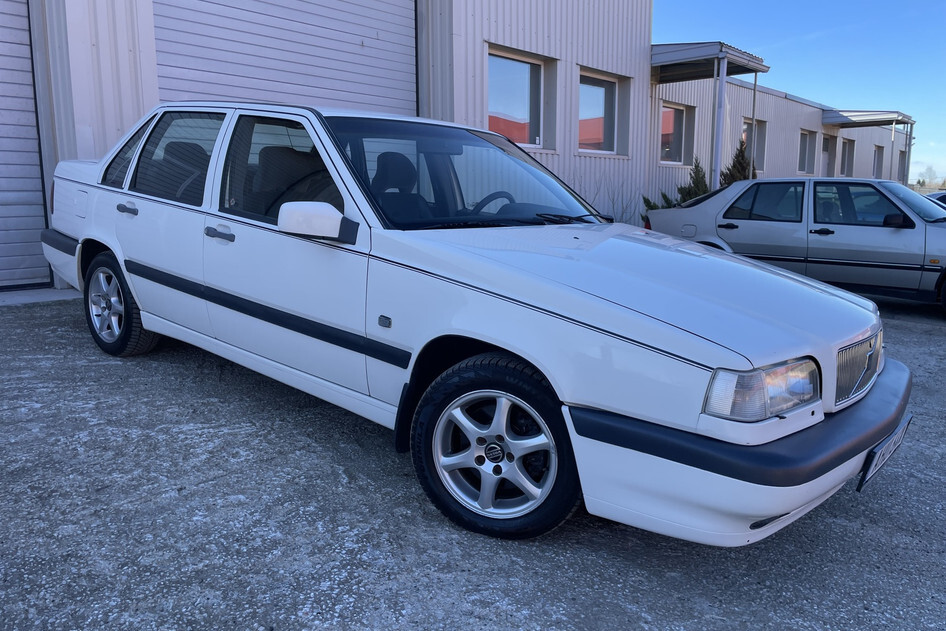 Volvo 850, 1995, 2.4, 103 kW, petrol, automatic, front-wheel drive
