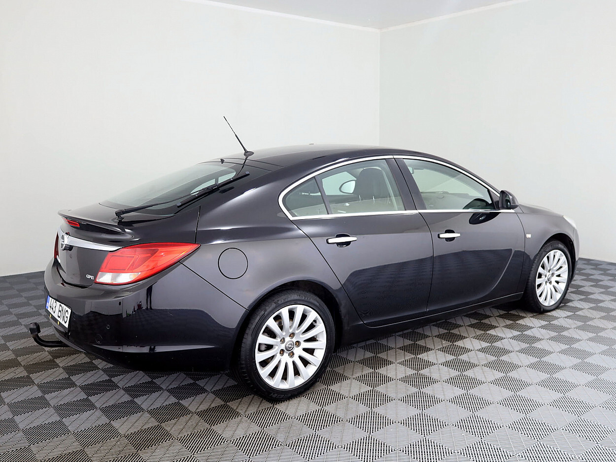 Opel Insignia 2009, photo 3/8