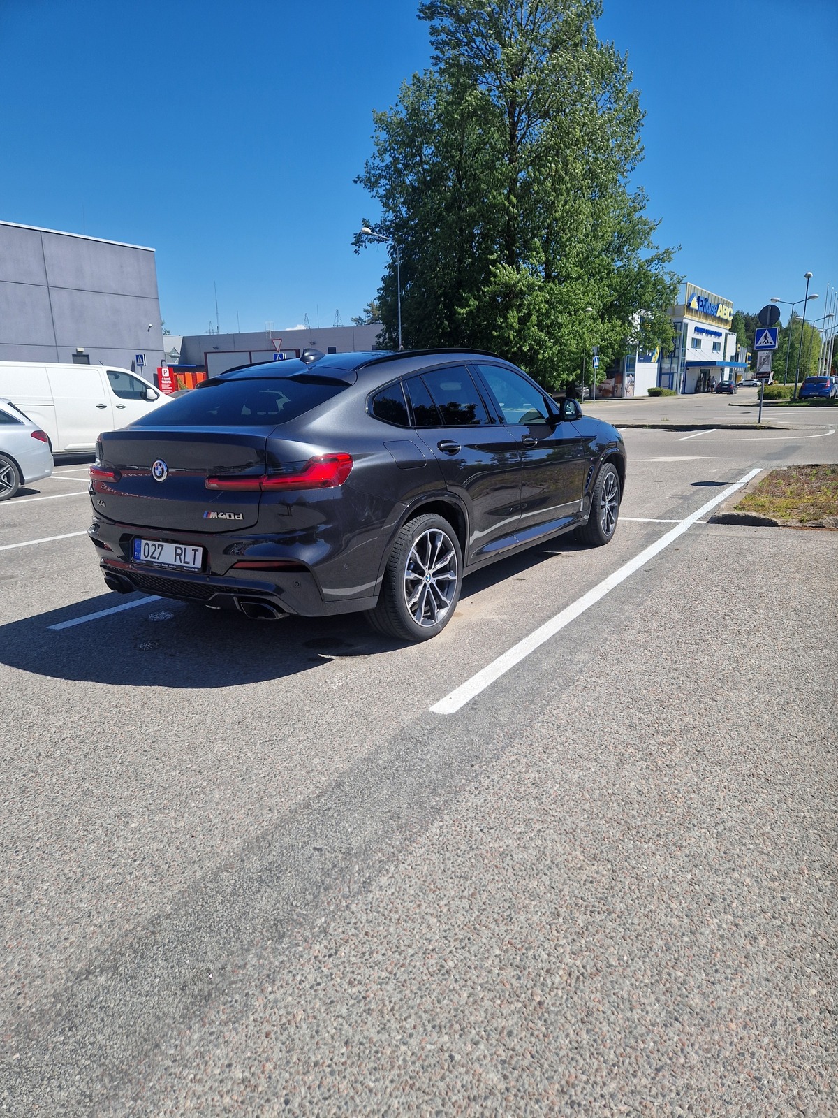 BMW X4 2020, photo 2/5