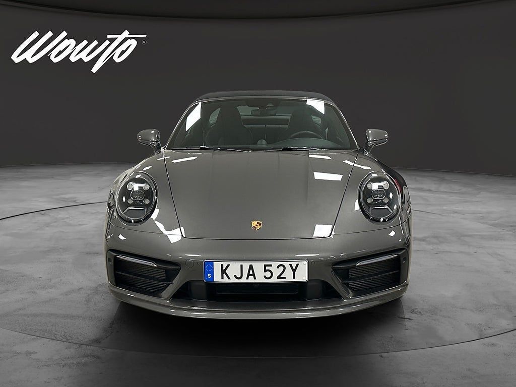 Porsche 911 2024, photo 2/10