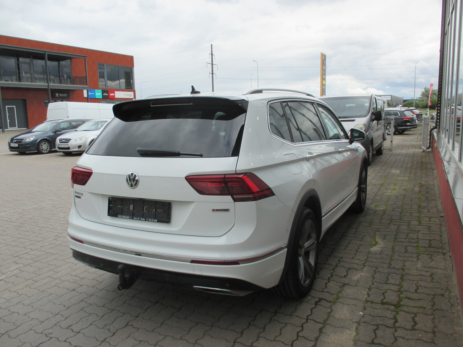 Volkswagen Tiguan Allspace 2020, photo 6/18