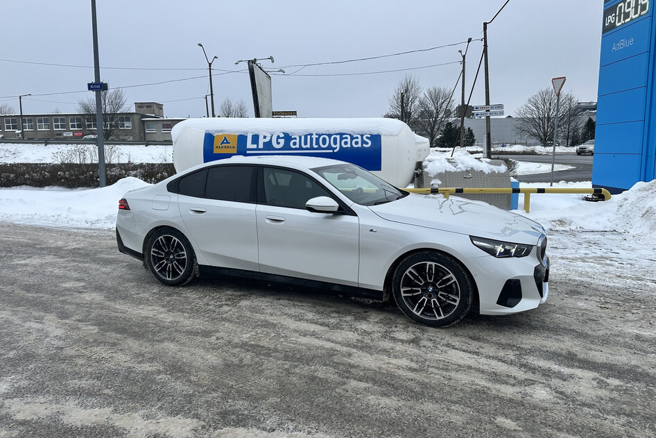 BMW 520, 2024, 145 kW, dyzelinas, automatinė, galiniai varomieji ratai