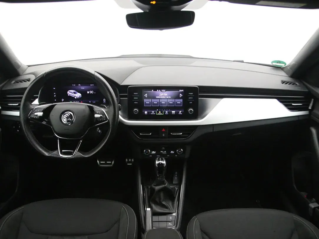 Škoda Kamiq 2022, photo 2/32