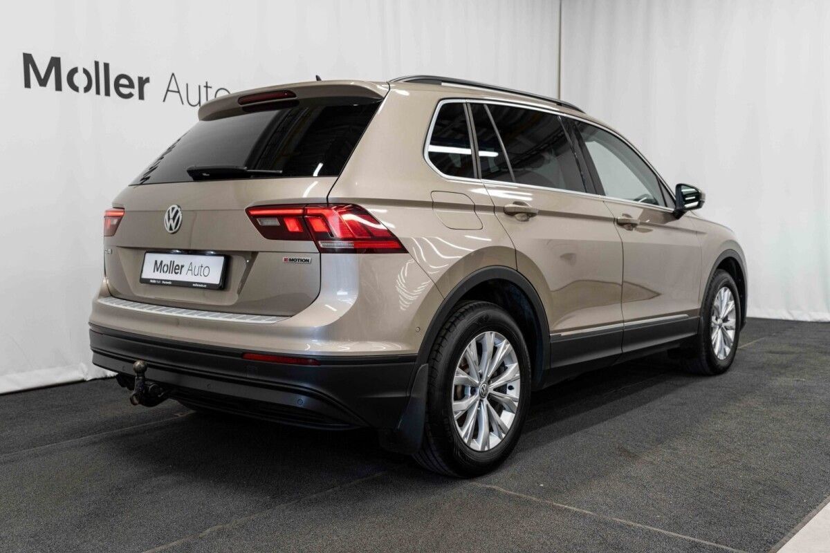Volkswagen Tiguan 2018, photo 5/16